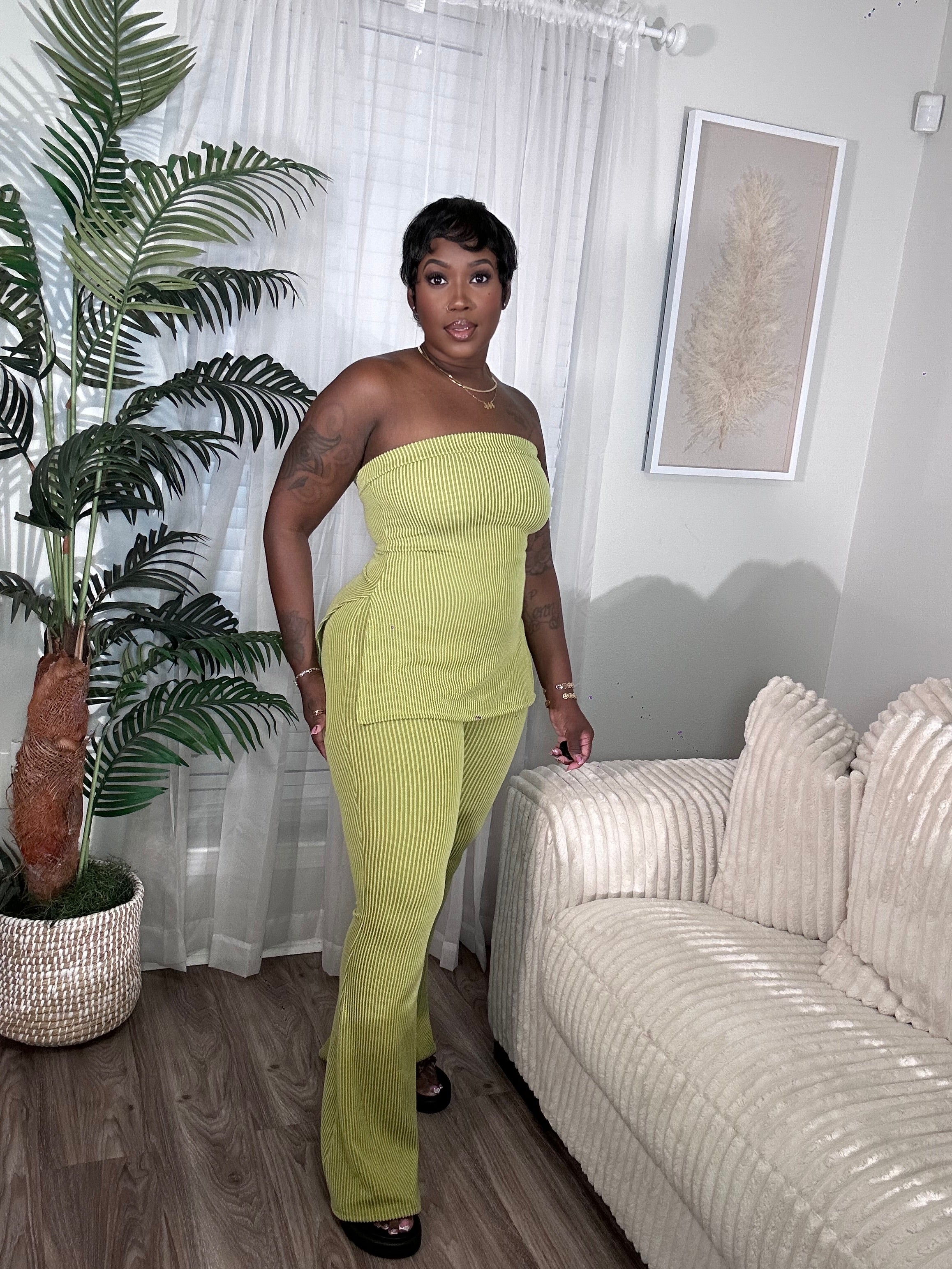 Real cutesy set in olive