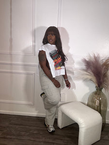 Delta sweats in gray
